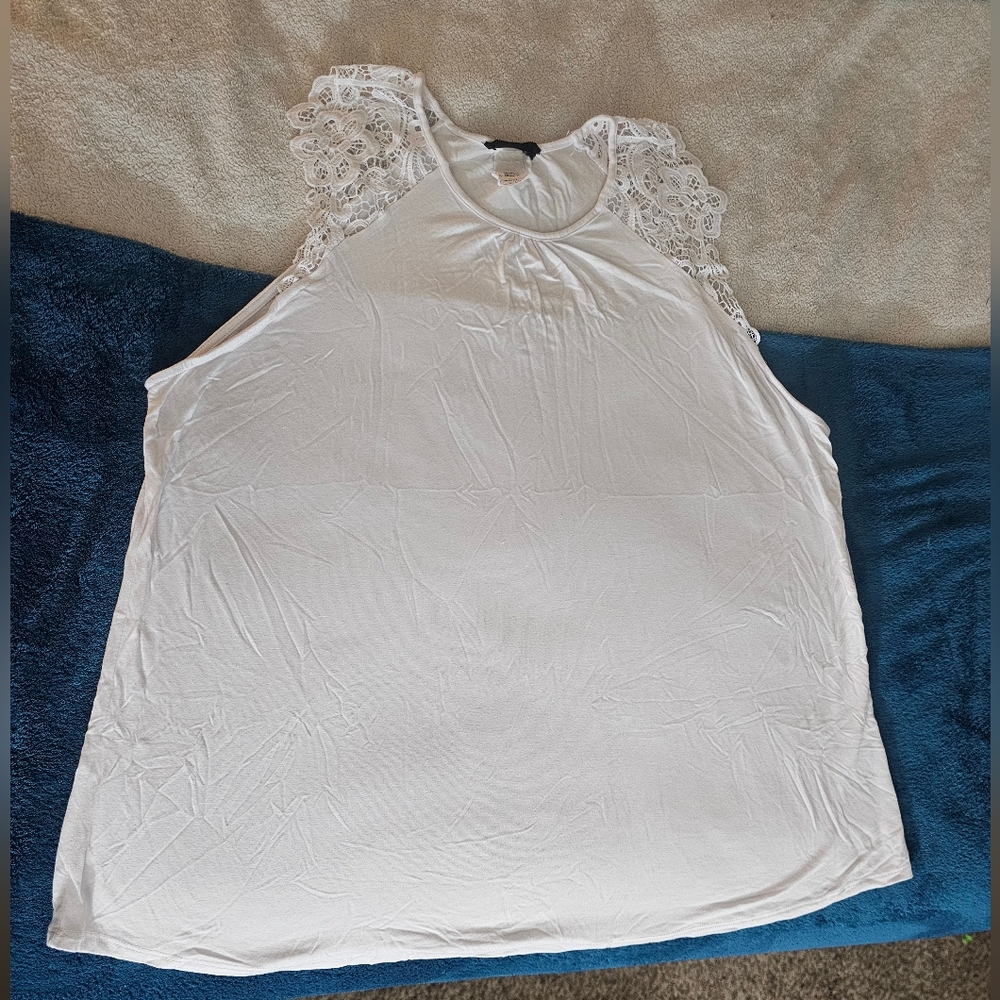 Heimish USA White Lace Cap Sleeve Tank